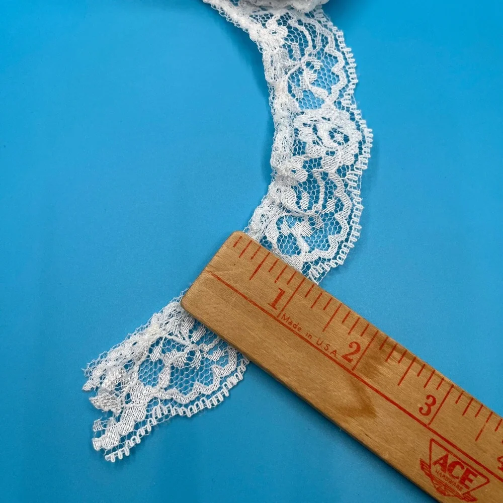 White Floral Lace Trim Scalloped Edge Sewing Craft Ribbon 1 Inch x‎ 4 Yards
